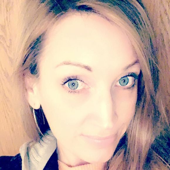 Meet your Posher, Roberta - Picture 1 of 1